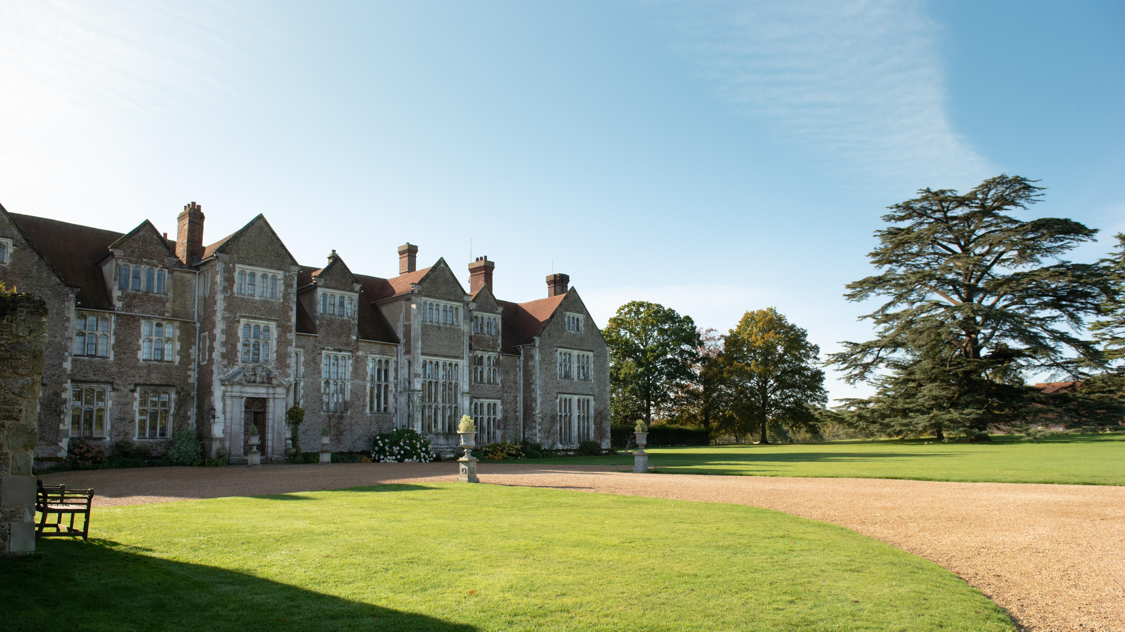 089_Loseley Park_Oct 19.jpg