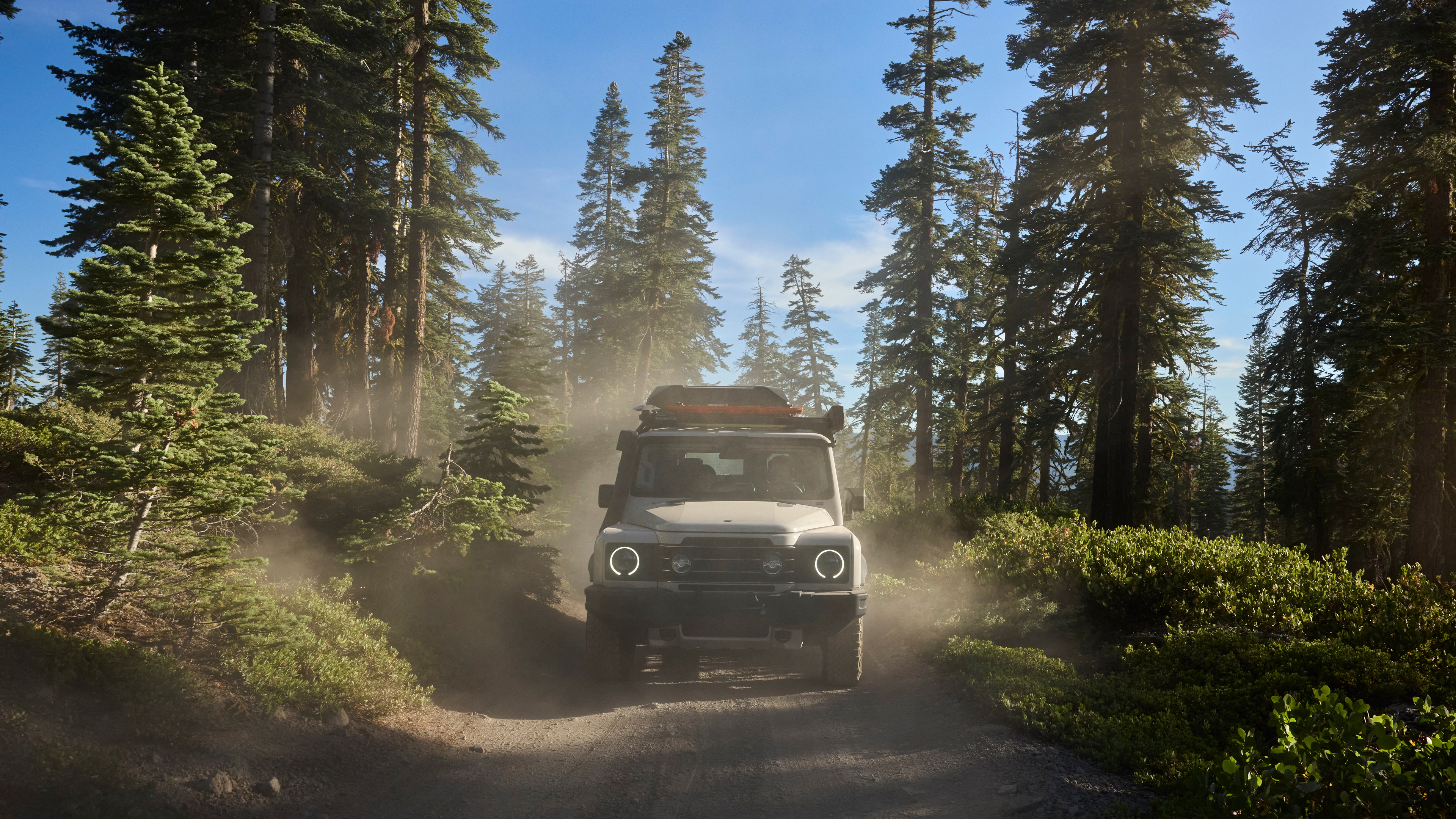 SW & QM Pages - INEOS_Web_Day02_MtWatson_CarToCar_05329_4x3.jpg