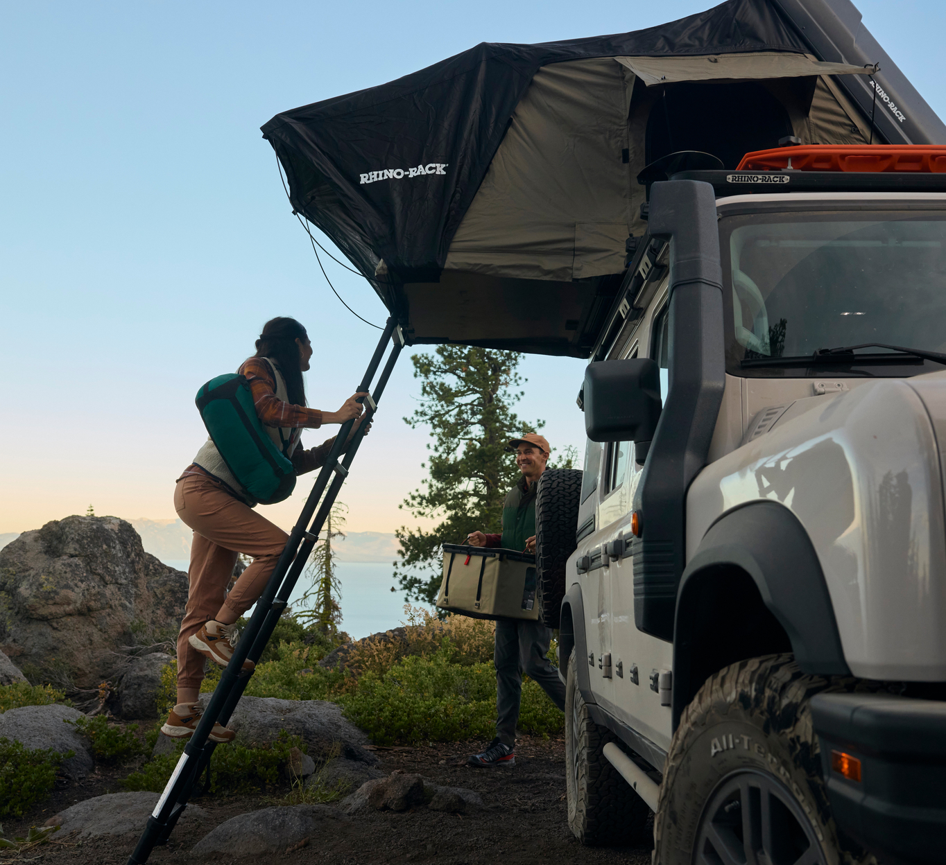 Homepage - INEOS_Web_Day02_MtWatson_Lifestyle_05841_1x1.jpg