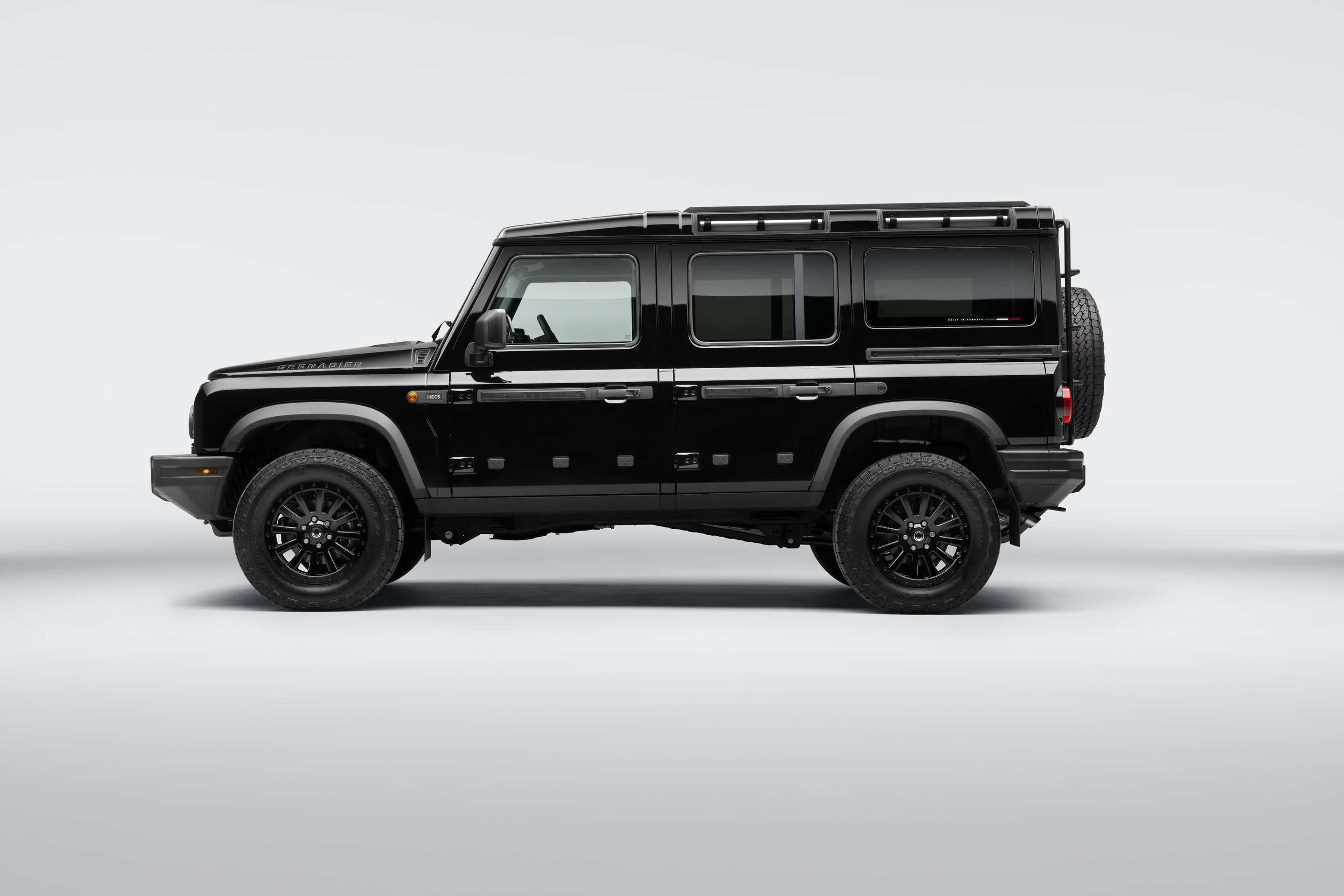 stwagon 2026 black-_0547 1.jpg