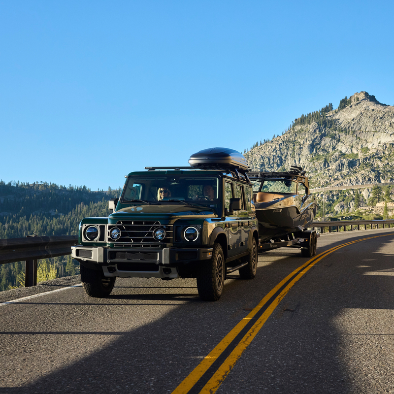 Homepage - INEOS_Web_Day01_Road_CarToCar_00574_1x1.jpg